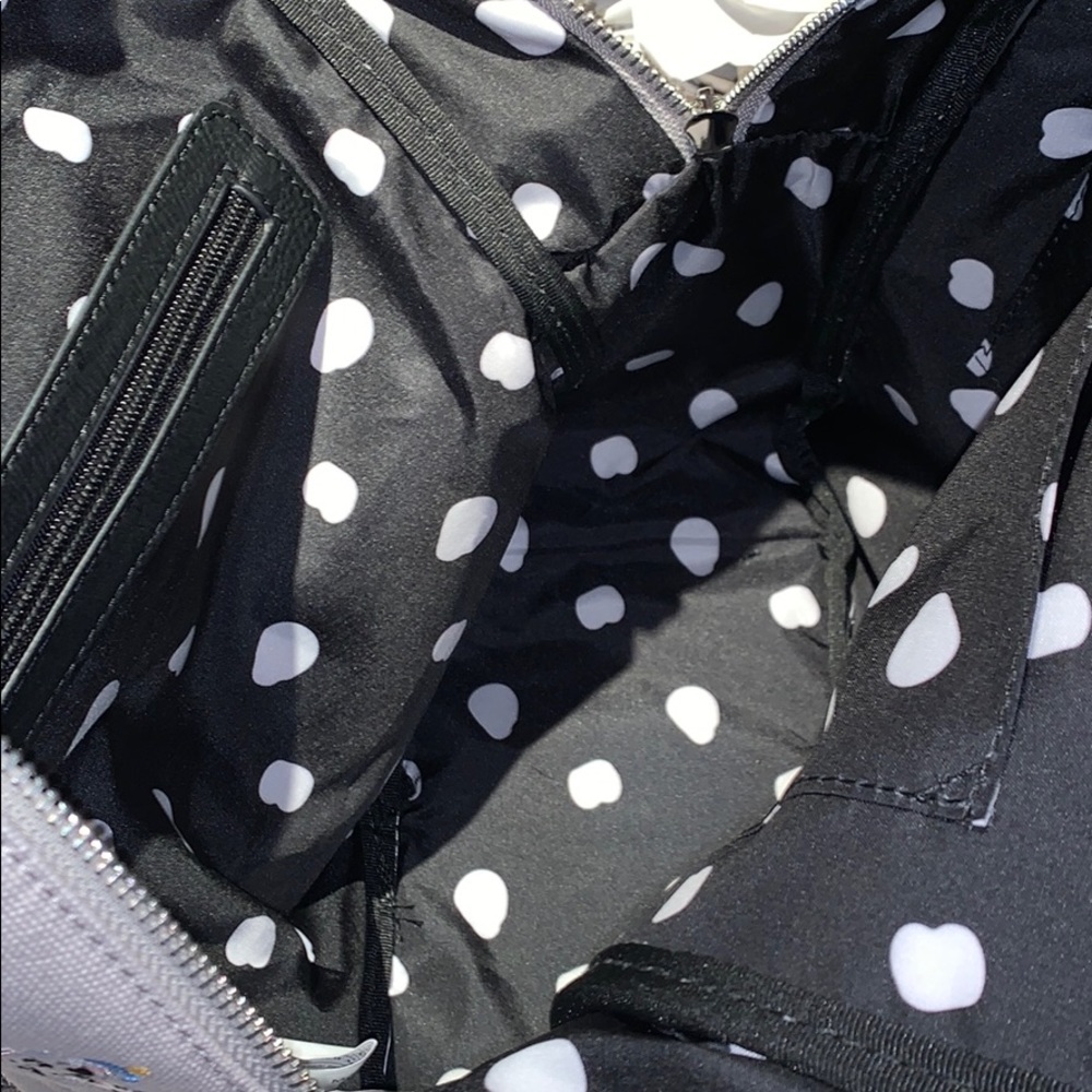 101 Dalmatians Loungefly Backpack - Picture 8 of 10